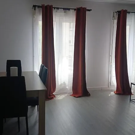 Διαμέρισμα Avec 2 *